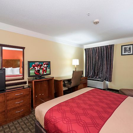 Red Roof Inn & Suites Madison, Ga Buitenkant foto