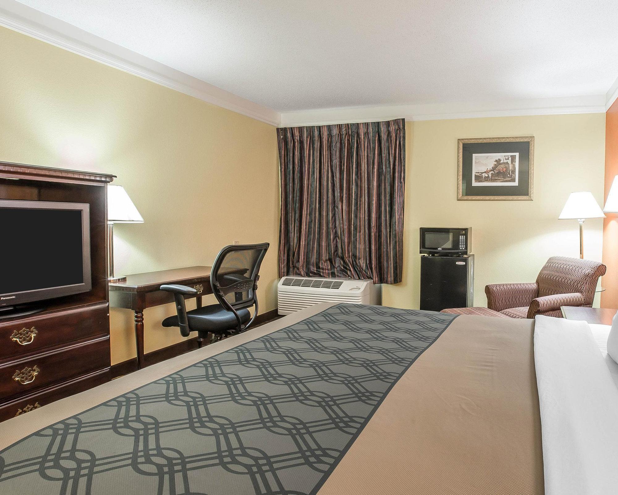 Red Roof Inn & Suites Madison, Ga Buitenkant foto